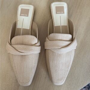 Dolce Vita Women's Tan Woven Mules